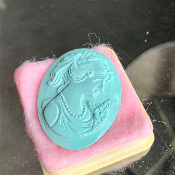 Turquoise Cameo. Vintage - Picture 5 of 7